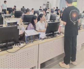 北斗学院2026届本科毕业生答辩工作圆满落幕，无线通信网络系统性能检测服务亮点纷呈